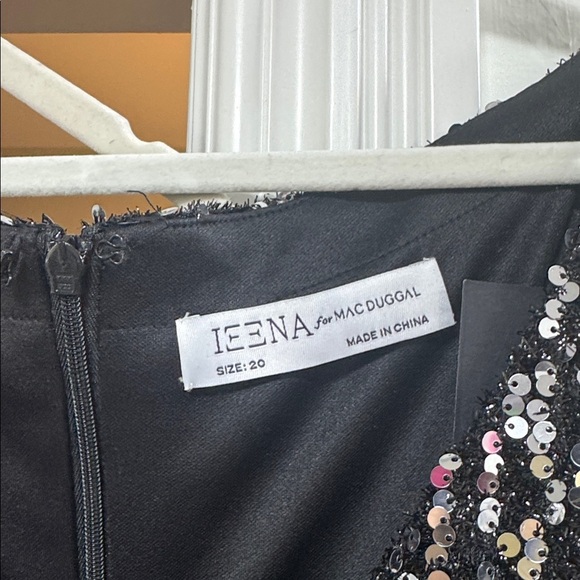 Ieena For Mac Duggal Size 20 - Picture 2 of 2